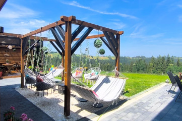 Bania zewnętrzna z hydromasażem i sauna  | Willa Lux Wolf